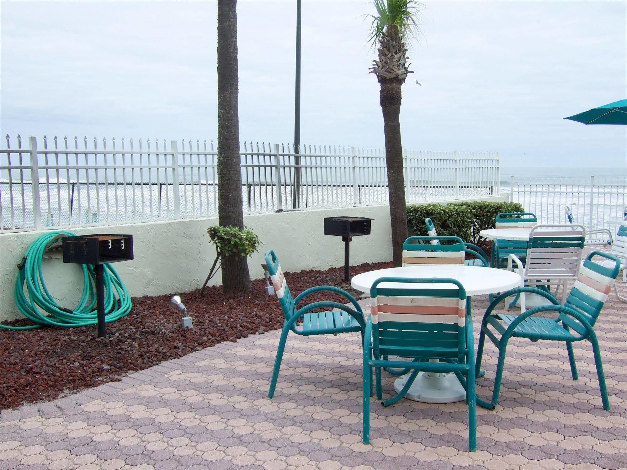 Harbour Beach Resort Studios! Daytona Beach Exteriör bild